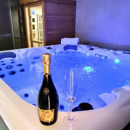 Grand Spa Harrachov - Wellness Luxusni Apartman S Velkou Virivkou, Saunou, Kuchyni A Venkovnim Posezenim V Centru Harrachova Exteriör bild