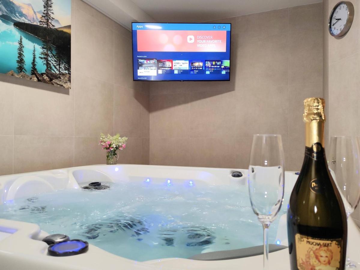 Grand Spa Harrachov - Wellness Luxusni Apartman S Velkou Virivkou, Saunou, Kuchyni A Venkovnim Posezenim V Centru Harrachova Exteriör bild