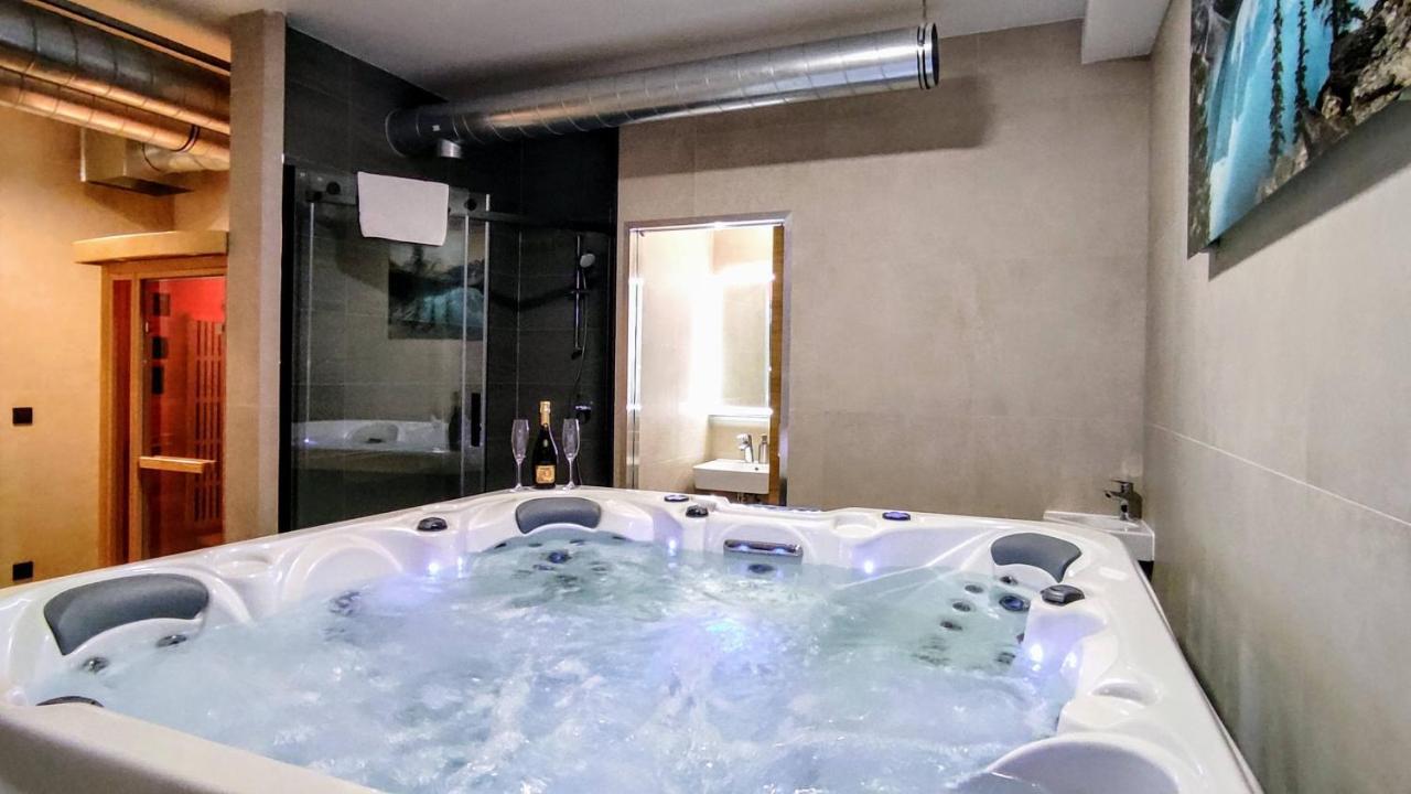 Grand Spa Harrachov - Wellness Luxusni Apartman S Velkou Virivkou, Saunou, Kuchyni A Venkovnim Posezenim V Centru Harrachova Exteriör bild