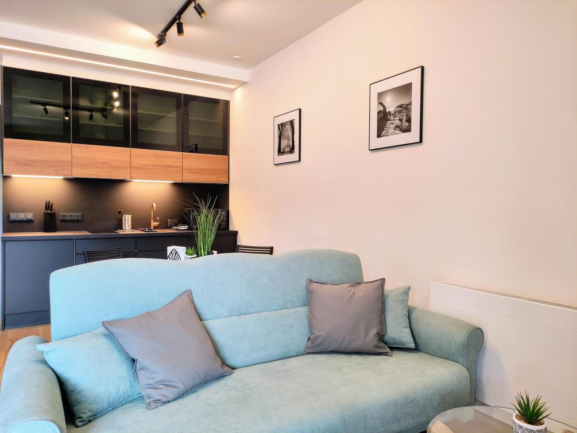 Grand Spa Harrachov - Wellness Luxusni Apartman S Velkou Virivkou, Saunou, Kuchyni A Venkovnim Posezenim V Centru Harrachova Rum bild
